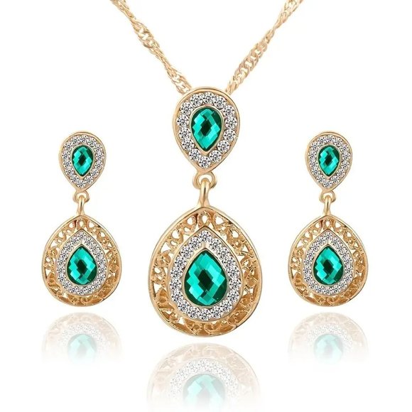 Vintage Water Drop Pendant Necklace and Dangle Earrings Jewelry Set - Picture 4 of 4